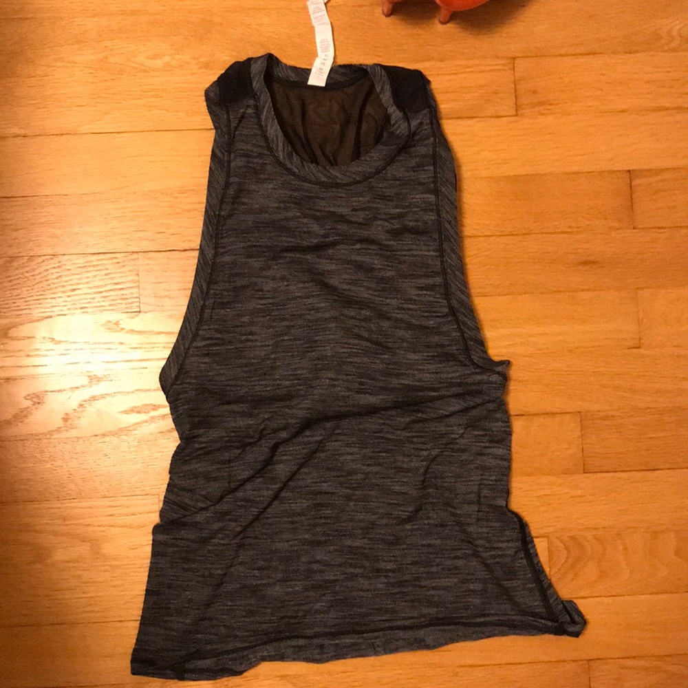 Lululemon tank top